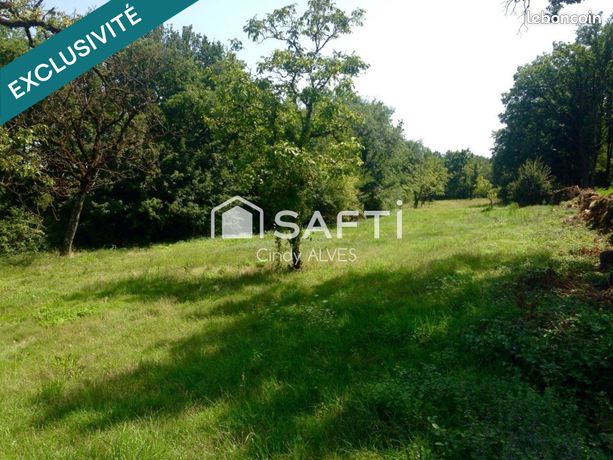 Terrain 3160 m² CARENNAC