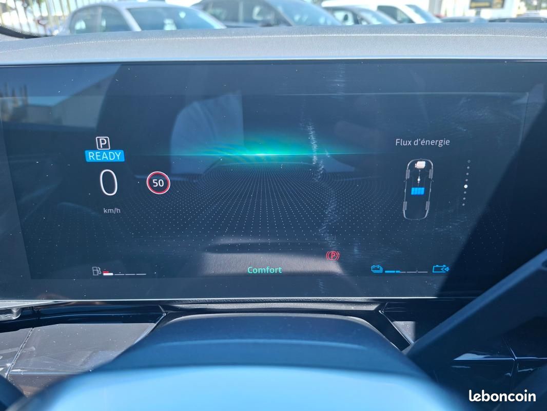Renault Austral E-Tech hybrid 200 Techno esprit Alpine (image 13)