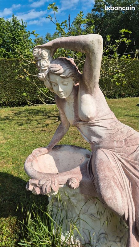 Statue (image 5)