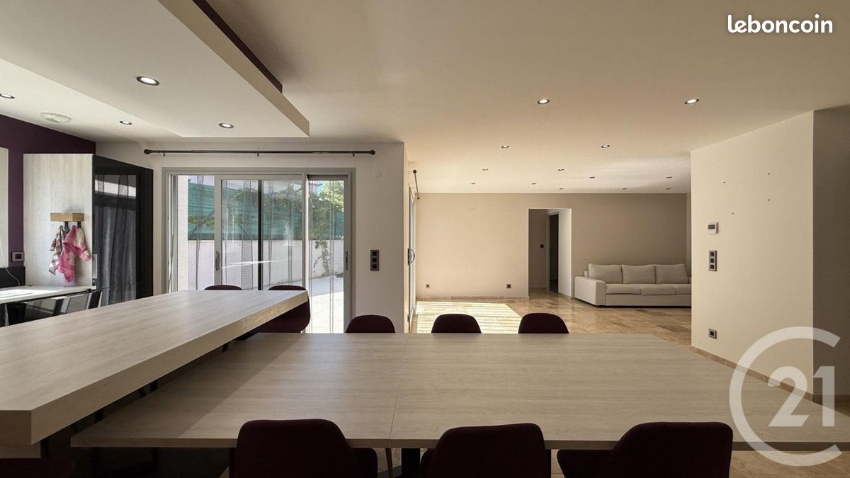 Maison 4 pièces 144 m² · à Rambaud · 144 m² · 460 000 €