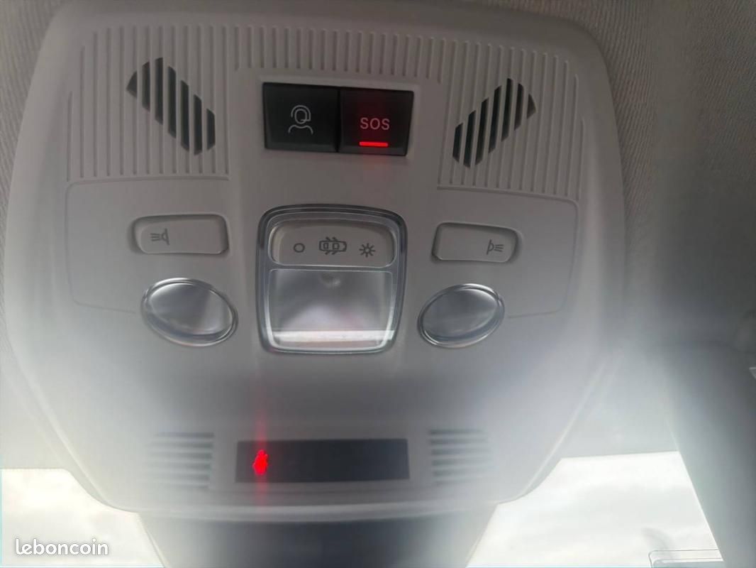 Citroën C3 Hybride 110 ch Automatique - Plus (image 11)