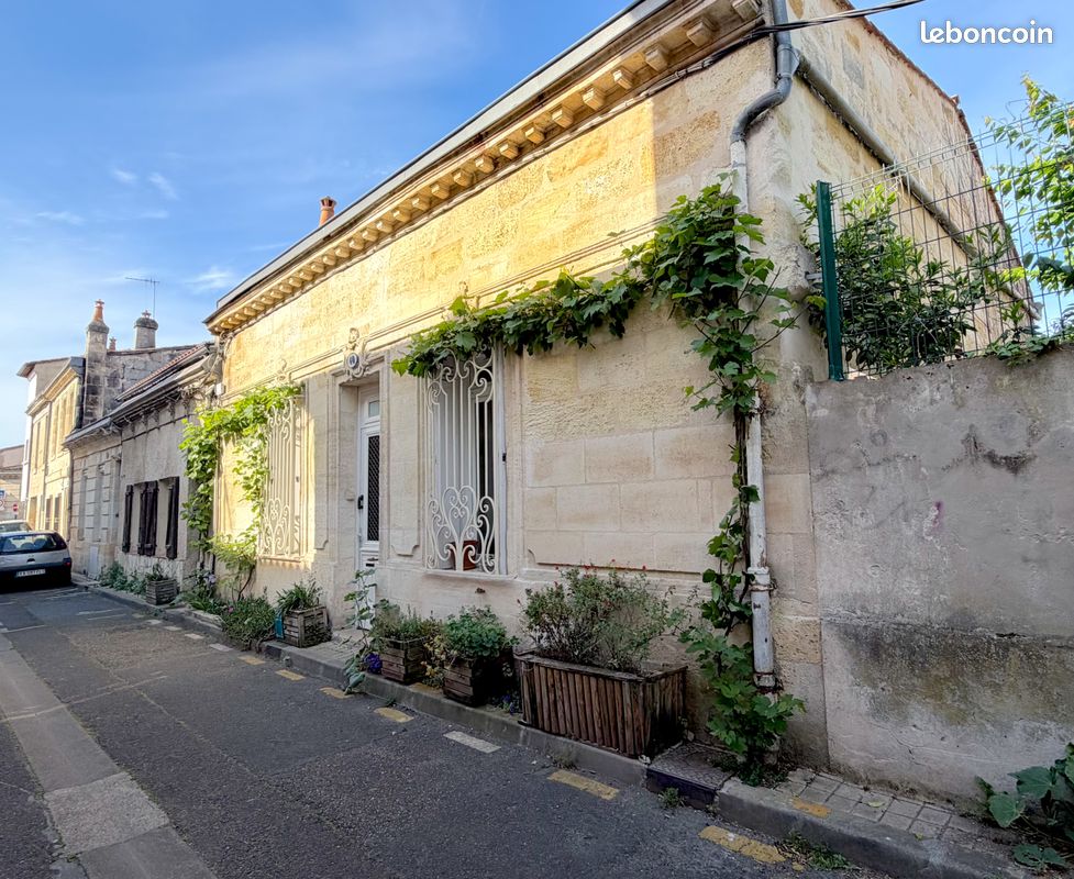 Parking 7 pièces 144 m² · à Bordeaux · 144 m² · 590 000 €
