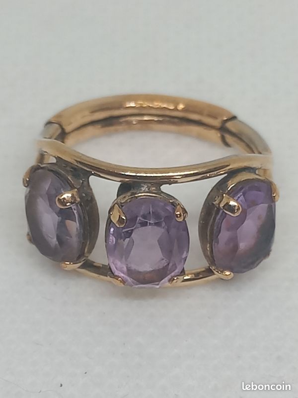 Bague Mystica en or 12 carats sertie de 3 améthystes (image 2)