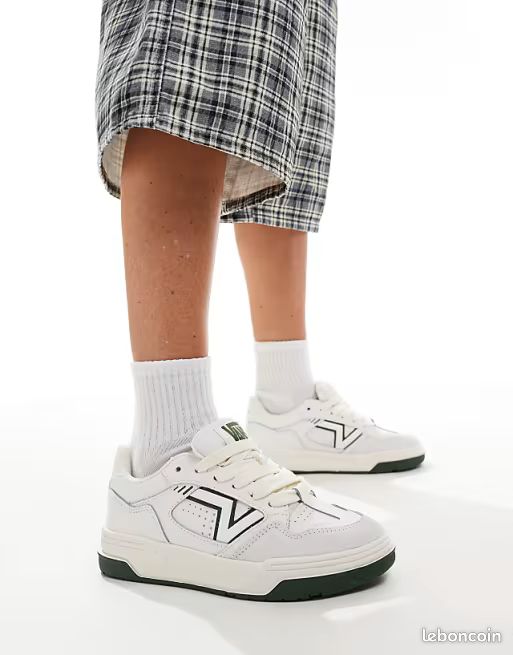 Baskets / Sneakers VANS - Modèle Upland emblématique - Taille 43 - Vert (image 8)