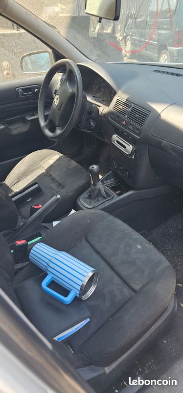 Tout pièces VOLKSWAGEN GOLF 4 1.4i (image 3)