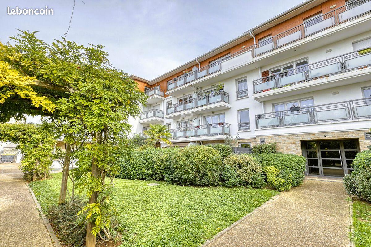 Appartement 4 pièces 94 m² · à Rueil-Malmaison · 94 m² · 540 000 €