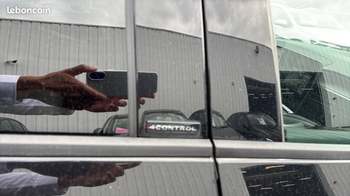 Renault espace e tech hybrid 200 iconic (image 24)