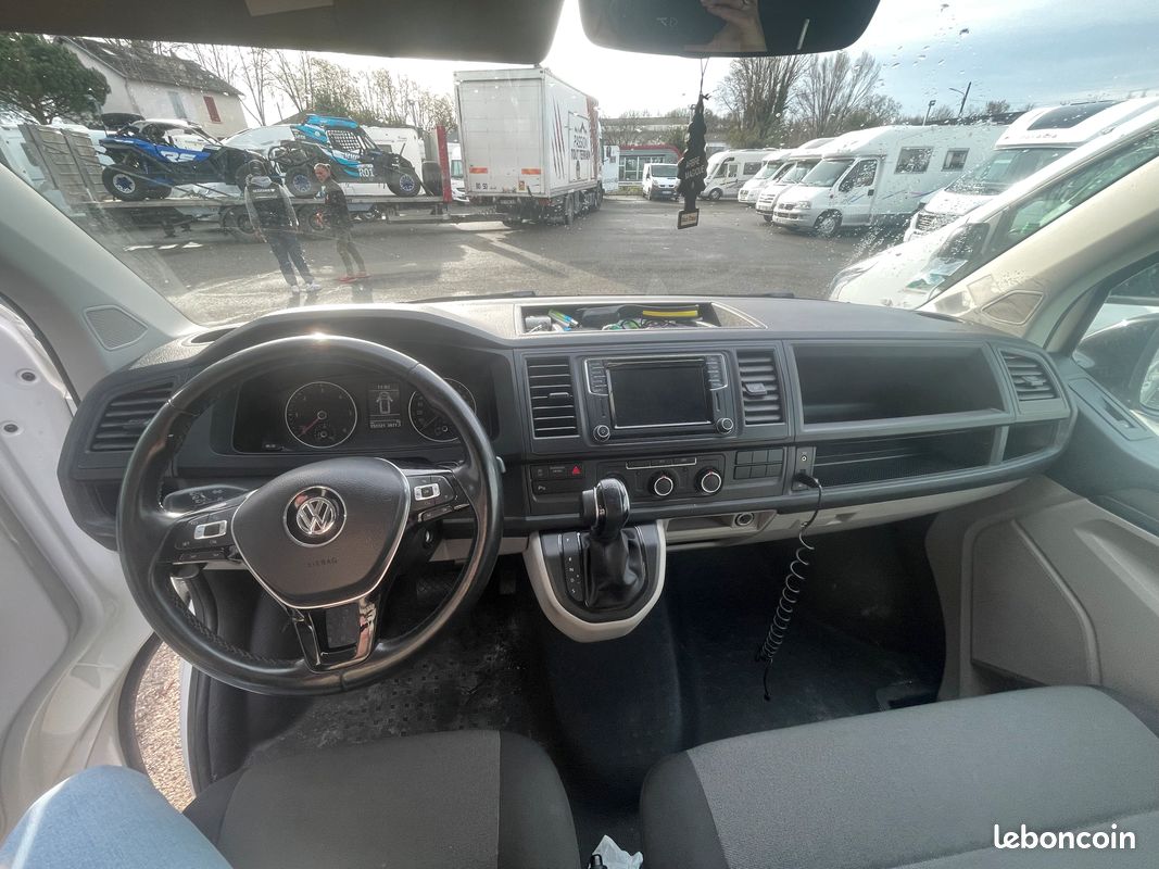 VOLKSWAGEN TRANSPORTEUR T6 - 3 places carte grise - Attelage - Boîte automatique (image 3)