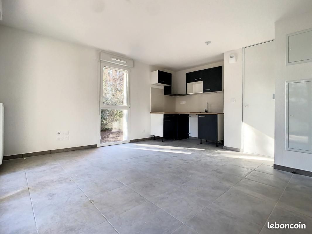 Appartement 2 pièces 40 m² · à Fenouillet · 40 m² · 592 €