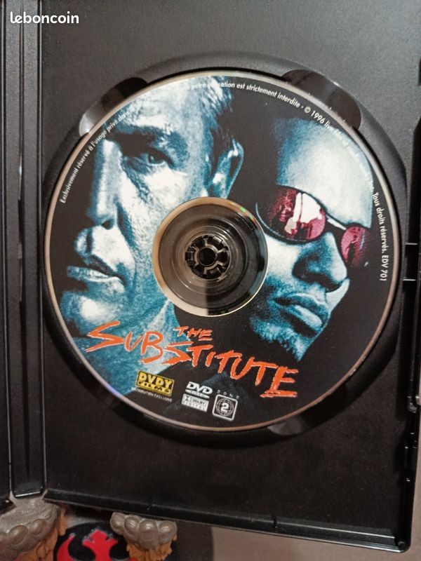 The Substitute (image 3)