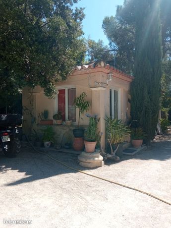 Adorable Mazet 2 pièces avec petit jardin clos