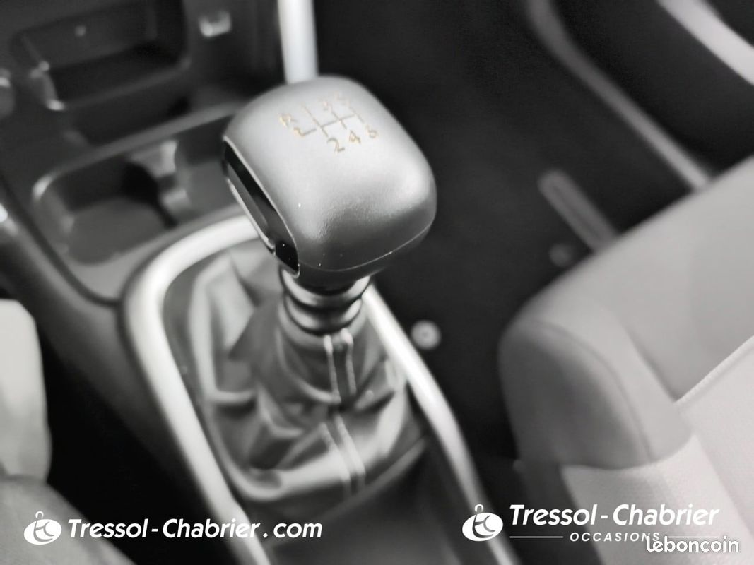 CITROEN C3 Aircross PureTech 110 S&S BVM6 Feel Business (image 14)