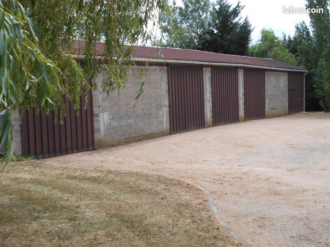 Maison 7 pièces 170 m² · à Chassignolles · 170 m² · 219 000 €