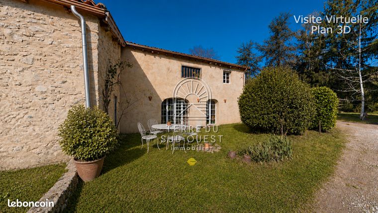 Maison 7 pièces 220 m²