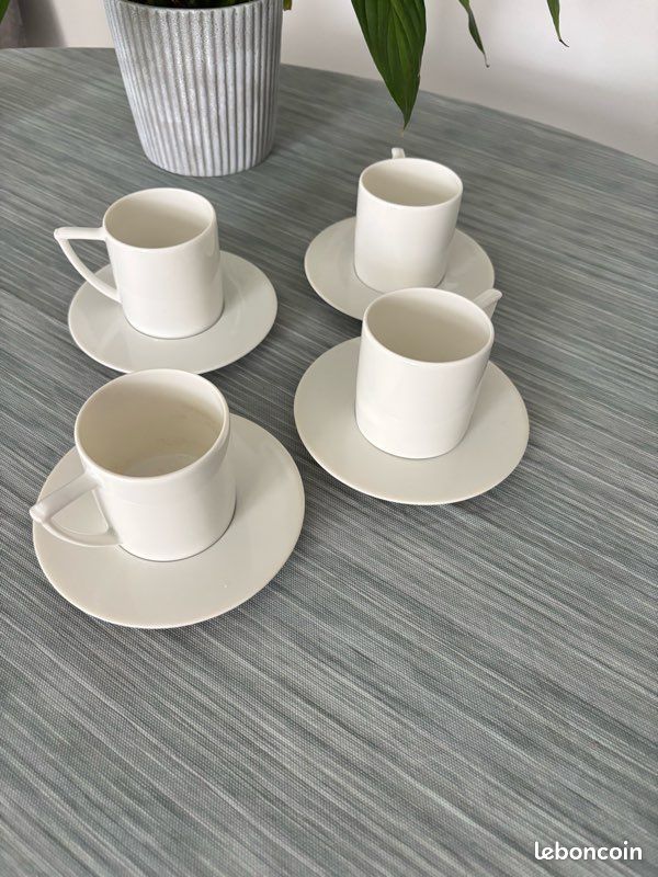 Ensemble tasses à café blanches (image 8)