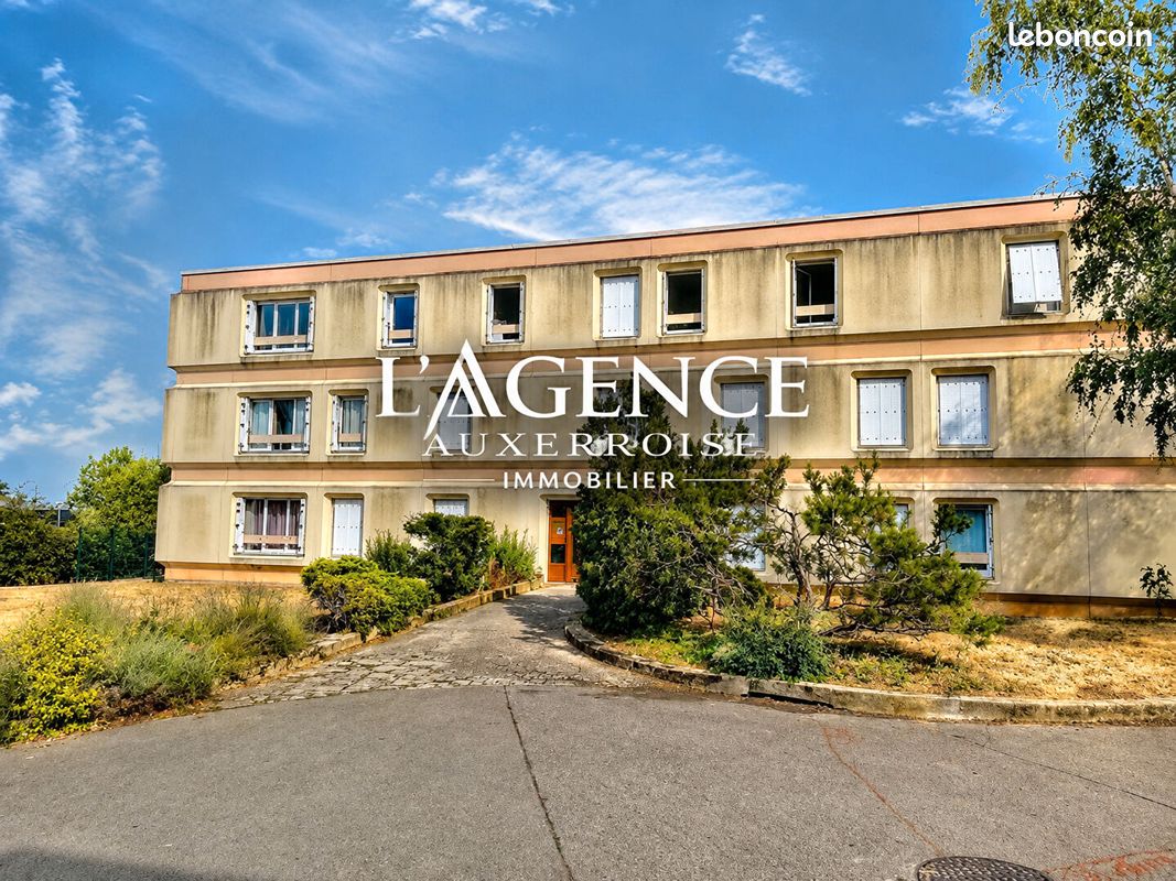 Appartement 4 pièces 84 m² · à Auxerre · 84 m² · 75 000 €