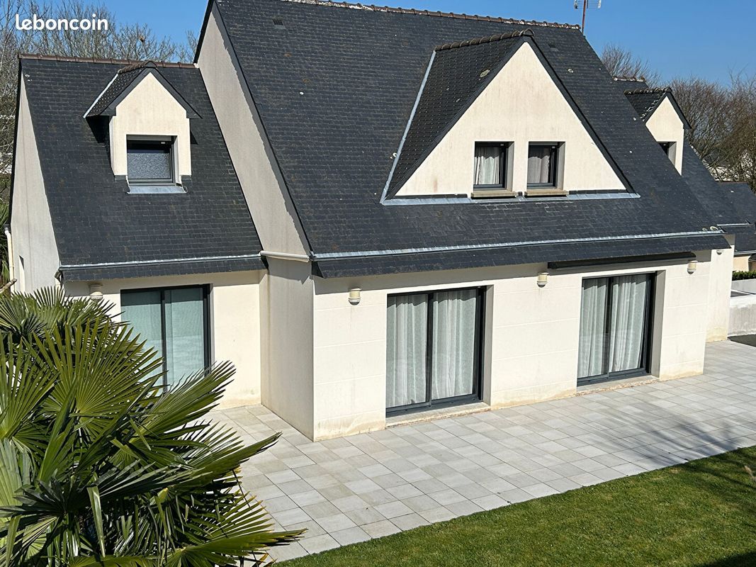 Maison 7 pièces 148 m² · à Plonéis · 148 m² · 378 000 €