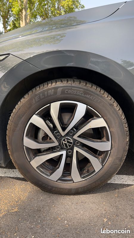 Volkswagen golf 8 style 110 tsi bvm6 active - 10/2022 - 56500KM - gris dauphin - GARANTIE 12 MOIS (image 6)
