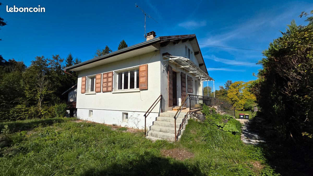 Maison 9 pièces 166 m² · à Condamine · 166 m² · 269 000 €