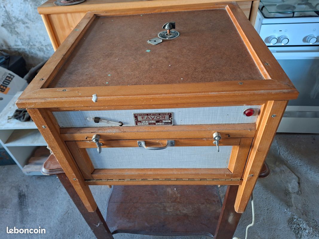Couveuse electrique (image 1)
