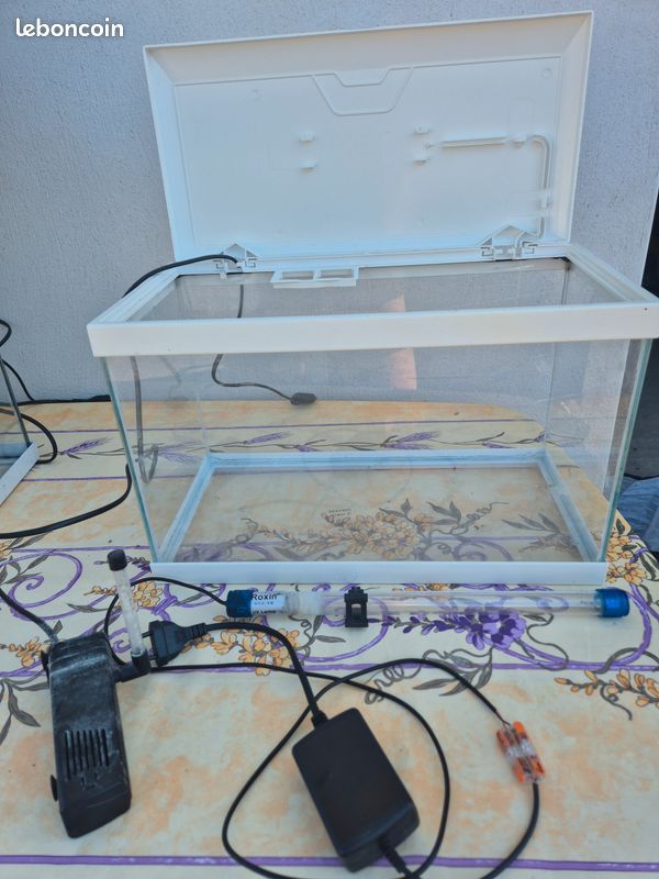 Aquarium 20 litres (image 1)