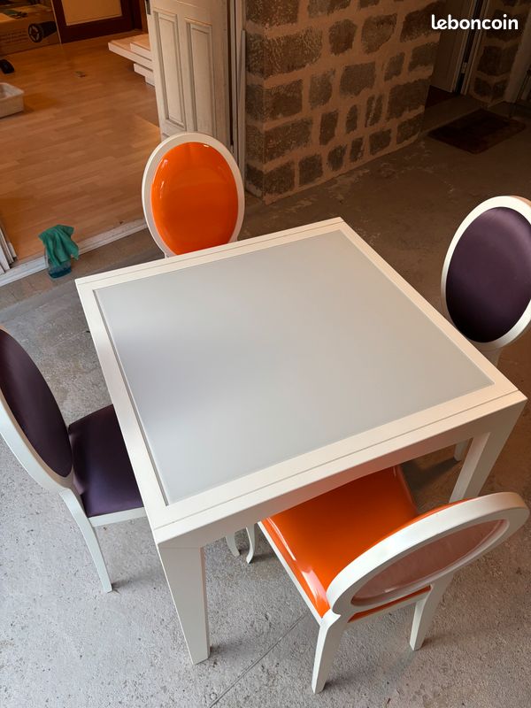 Table + 4 chaises (image 12)