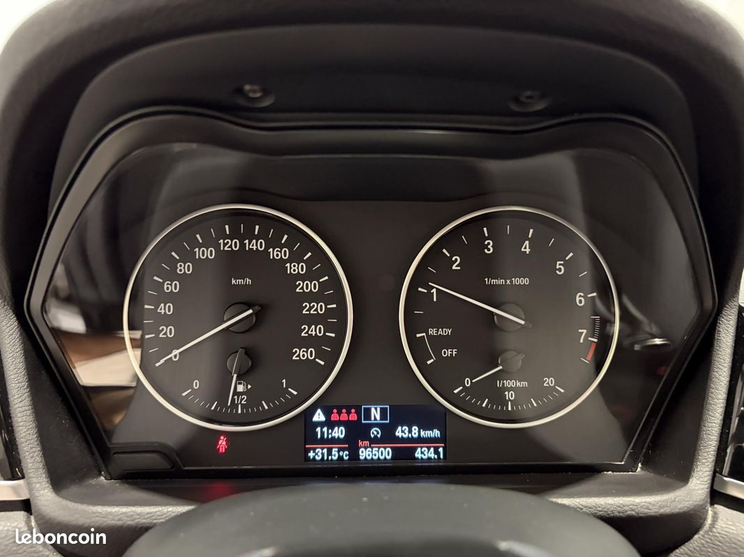 BMW X1 sDrive 18i 136 ch F48 xLine (image 11)