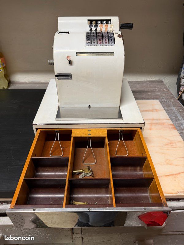 Caisse vintage (image 1)