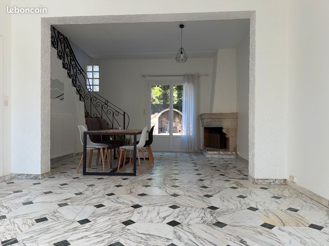 Appartement 3 pièces 95 m² · à Saint-Fargeau-Ponthierry · 95 m² · 1 200 €/mois