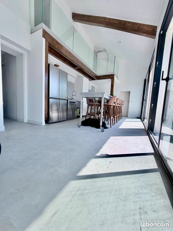 Maison 6 pièces 150 m² · à Biarritz · 150 m² · 3 000 €/mois