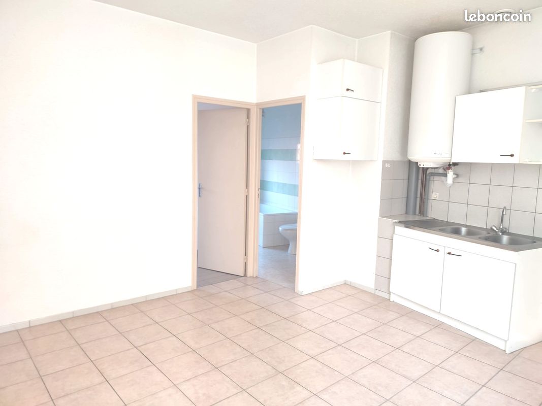 Appartement 1 pièce 31 m² · à Feurs · 31 m² · 303 €