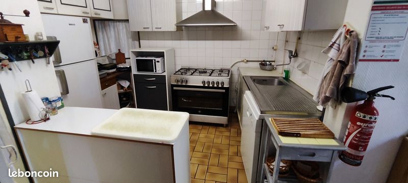 Maison de village 7 pièces 236 m² - Terres-de-Haute-Charente 16270 La Péruse (image principale 7)