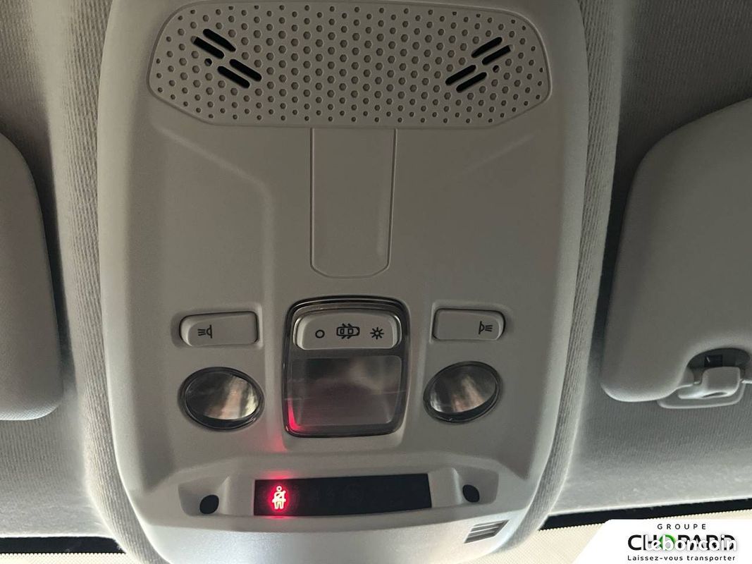 PEUGEOT 208 PureTech 100 S&S EAT8 Style (image 18)