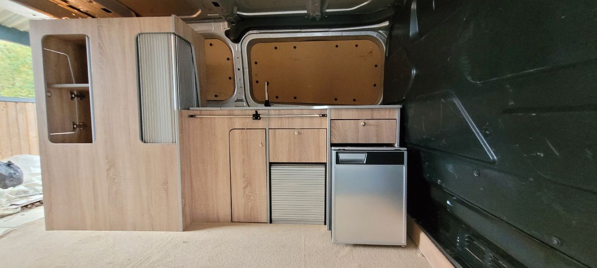 Meuble cuisine-frigo Van - Équipement caravaning