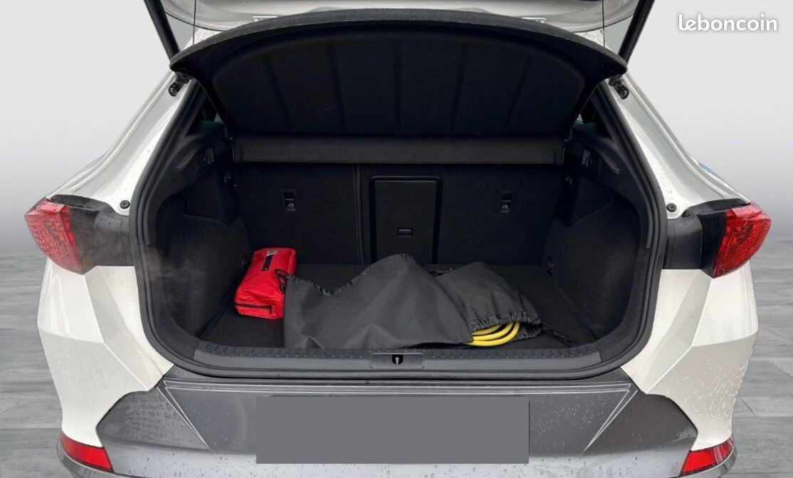 Cupra Formentor VZ 245 HYBRIDE RECHARGEABLE / TOIT OUVRANT VOLANT SUPERSPORT CAMERA DE RECUL COFF... (image 12)