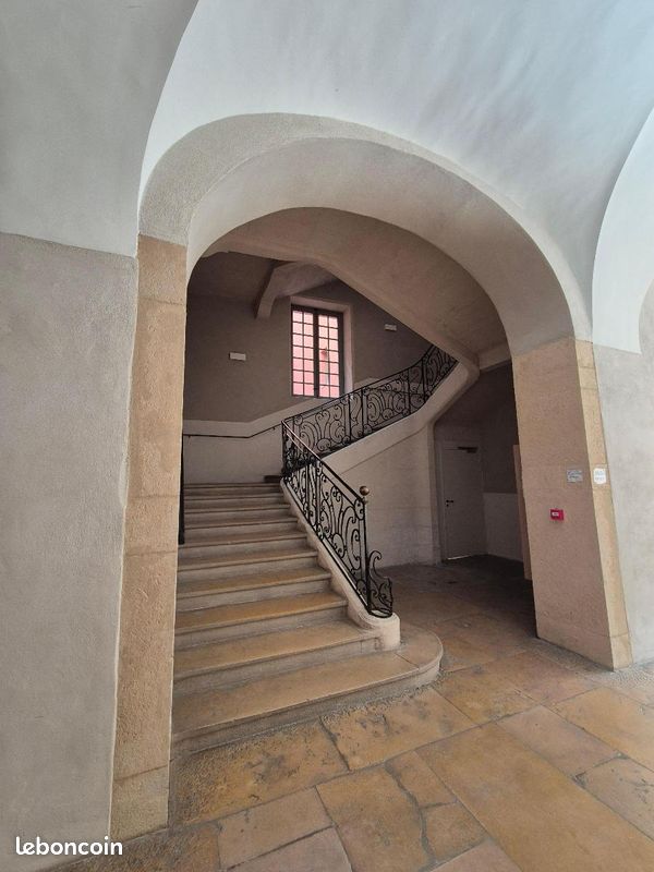 Appartement 2 pièces 43 m² · à Mâcon · 43 m² · 650 €