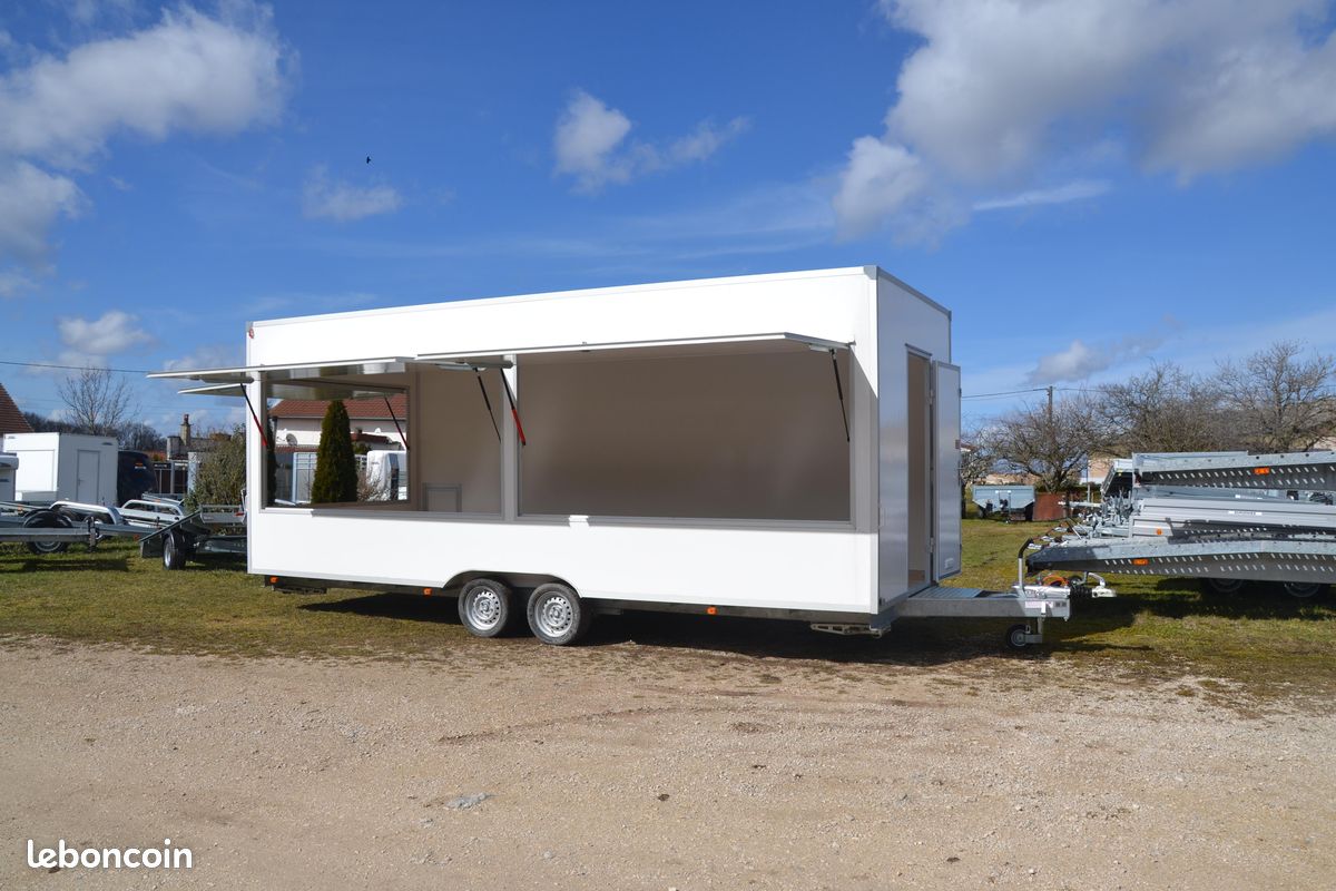 Remorque fourgon magasin longueur 6M20 (image 1)