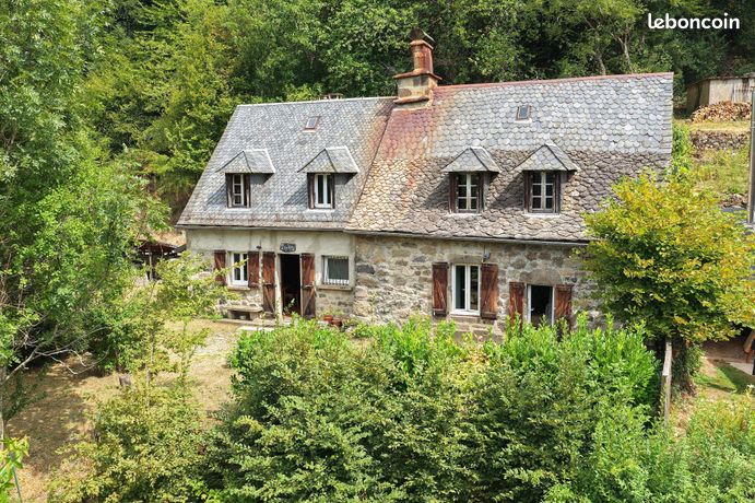 Propriété 5 pièces 137 m²