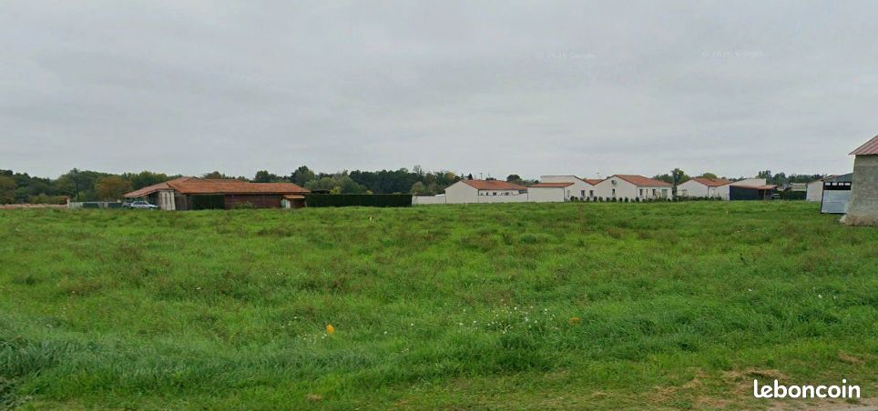 Terrain 855 m² Maringues · 61 000 €