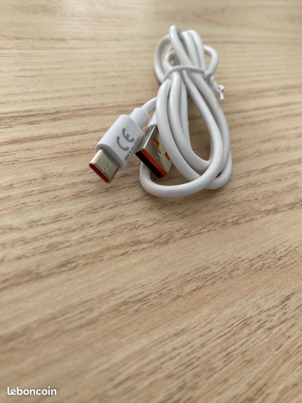 Cable USB USB C blanc (image 3)