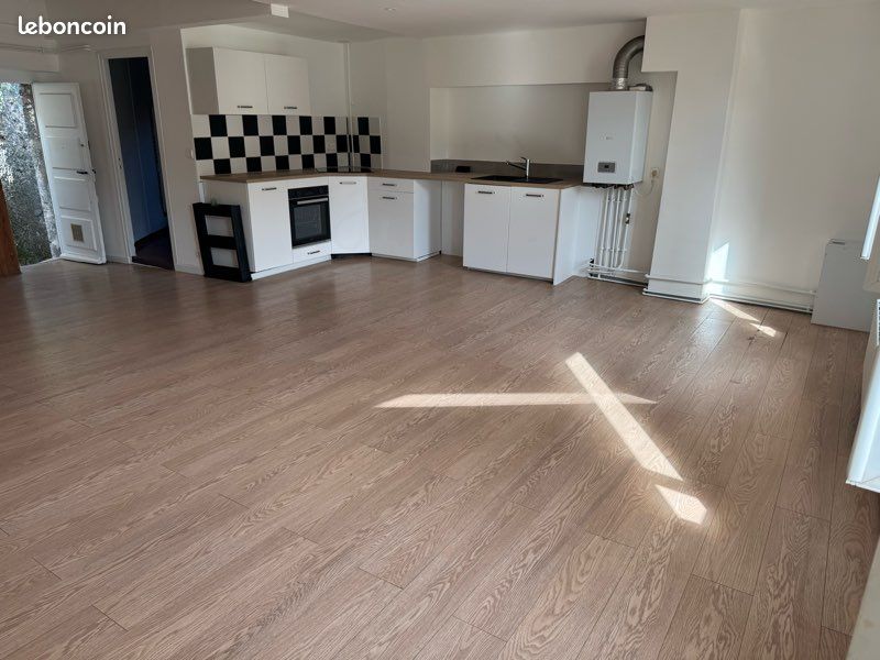 Appartement 3 pièces 74 m² · à Annonay · 74 m² · 620 €/mois