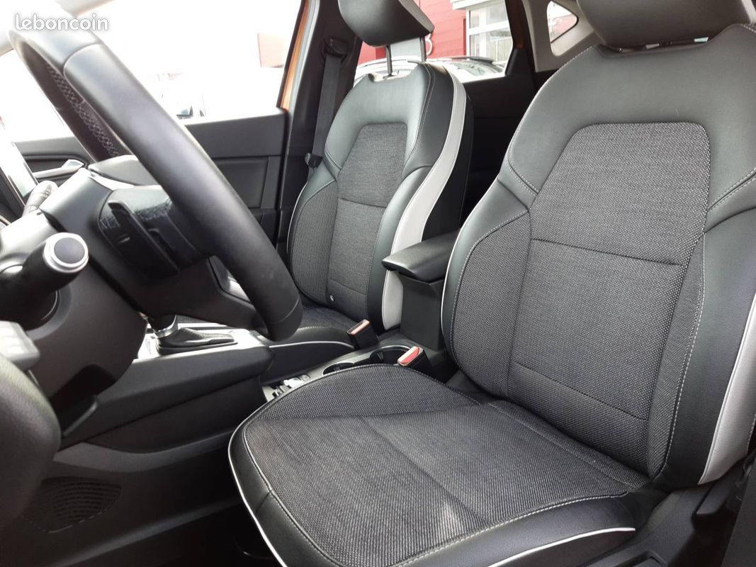 RENAULT Captur Blue dCi 115 EDC Intens (image 16)