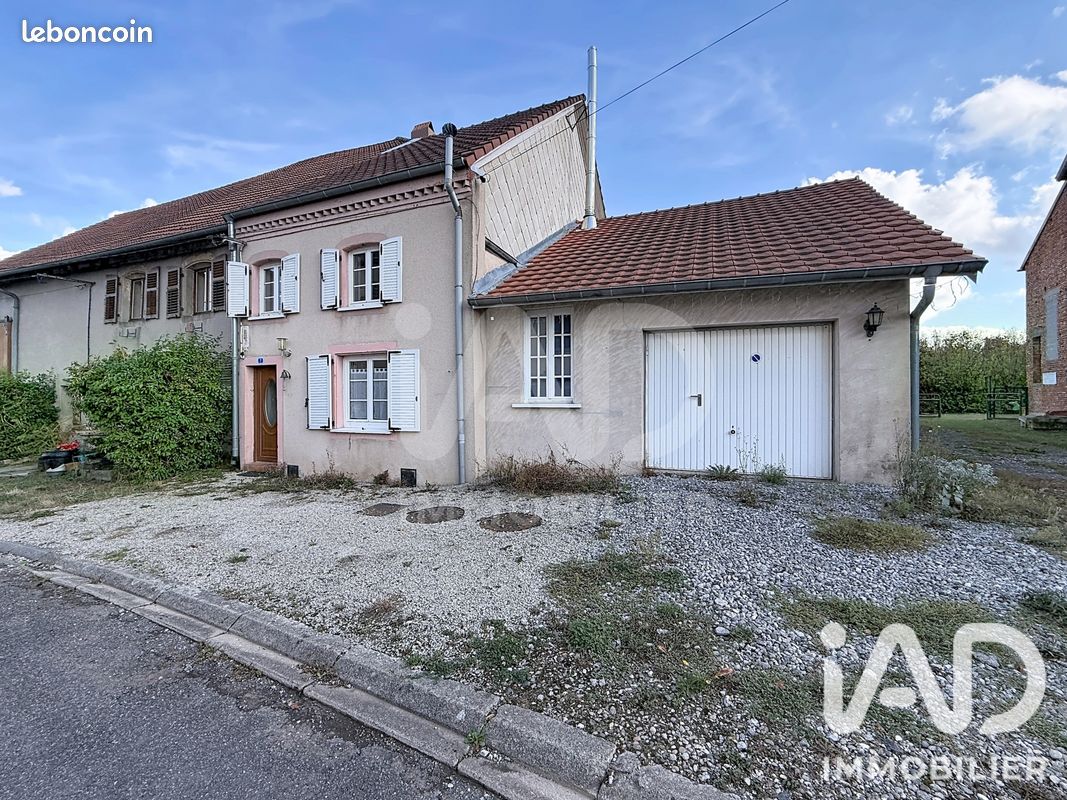 Maison 5 pièces 154 m² · à Loudrefing · 154 m² · 157 000 €