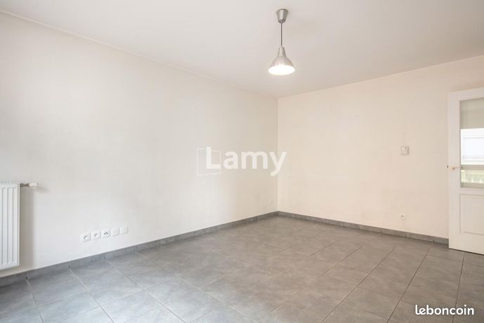 Appartement 2 pièces 43 m² — 9