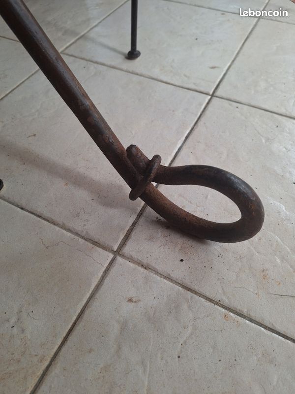 Table plateau bois et pieds en fer Forgé + 6 chaises en fer Forgé (image 12)