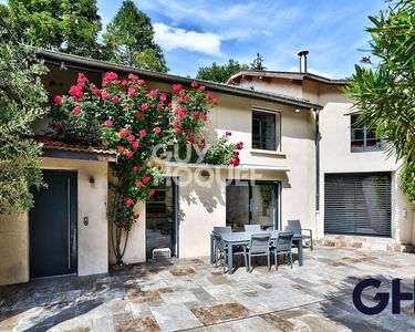 Maison 1 350 000 € - 270 m²