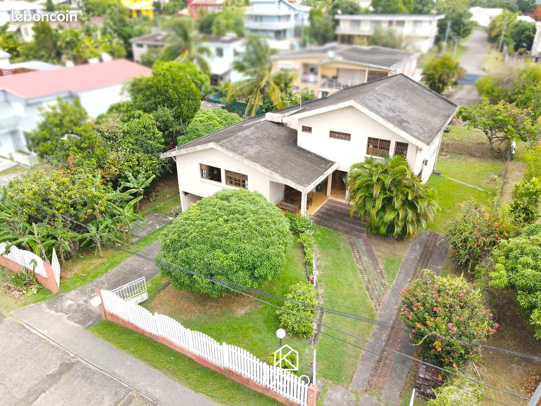 Maison 4 pièces 119 m² · à Le Lamentin · 119 m² · 399 000 €