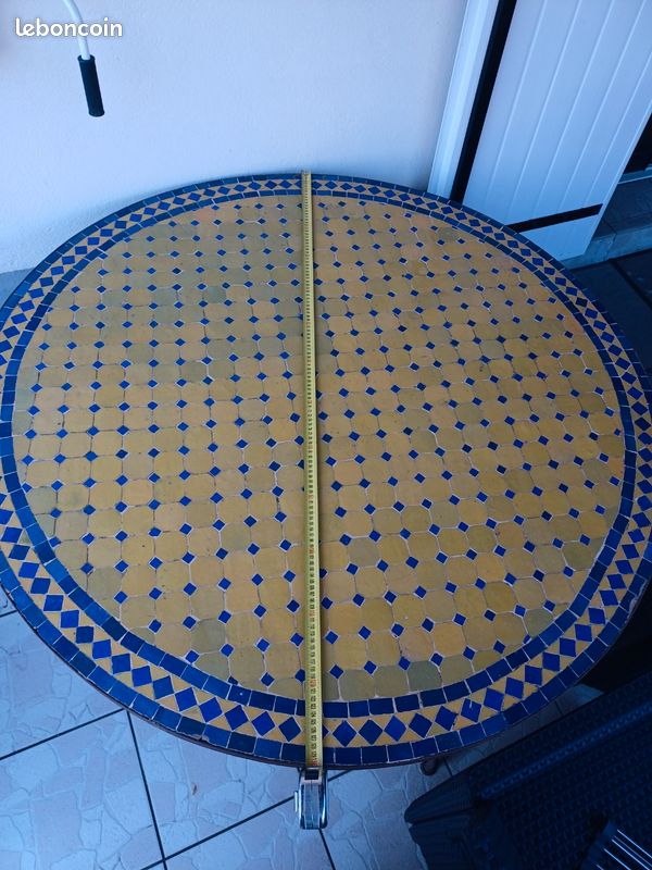 Table zelligue (image 1)