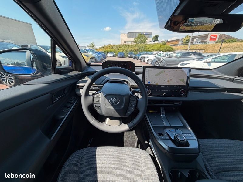 Toyota BZ4X Touring BEV 75KWH DESIGN GRANDE AUTONOMIE 224CV B (image 13)