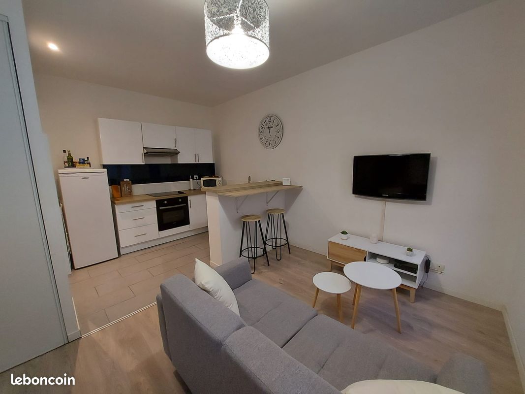 Immeuble 6 pièces 120 m² · à Rochefort · 120 m² · 329 000 €